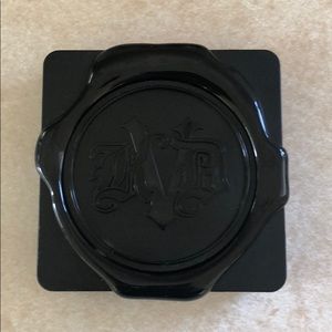 Kat Von D Lock It Powder Foundation